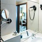 Ambient & Thermal Hotel