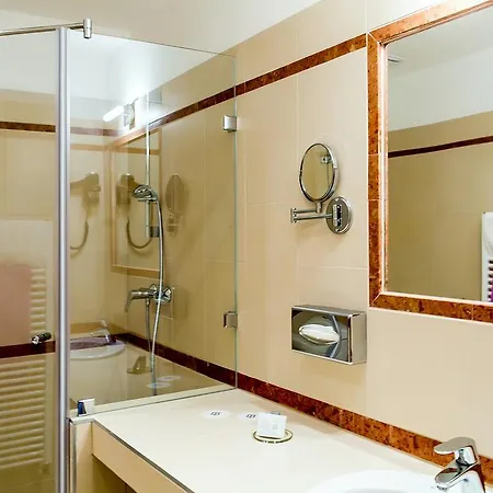 Ambient & Thermal Hotel 4*